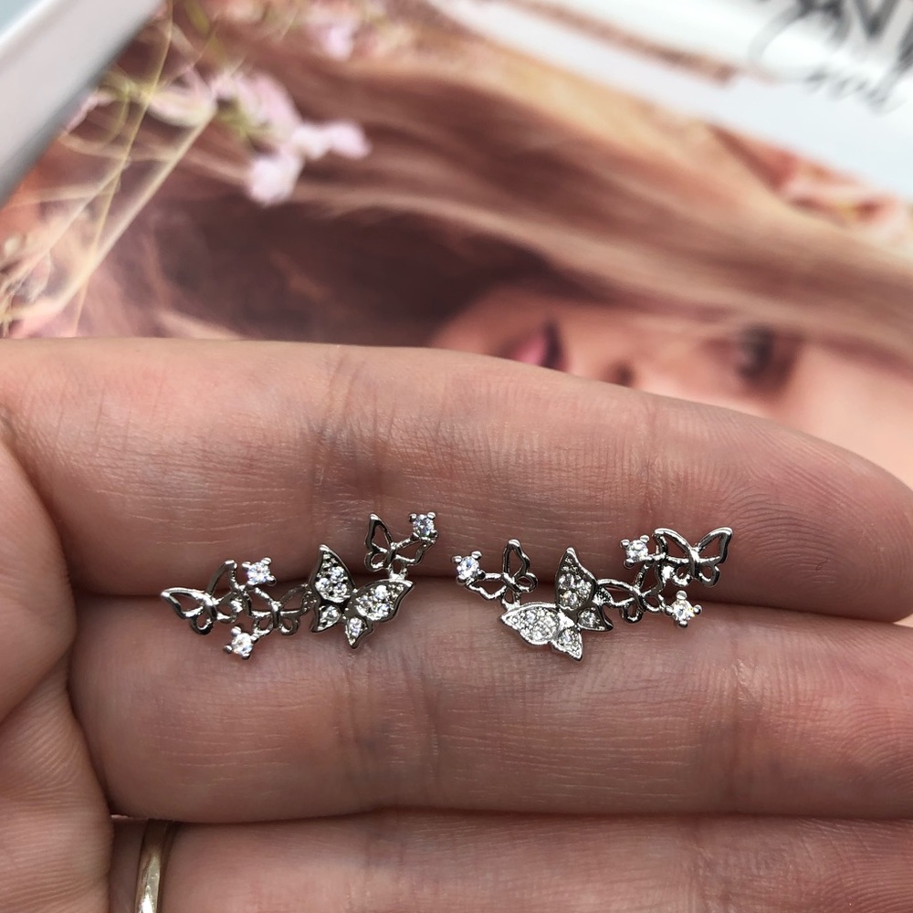 ๐ Silver 925 Butterfly ๐ฆ Stud Earrings - Picture 3 of 5